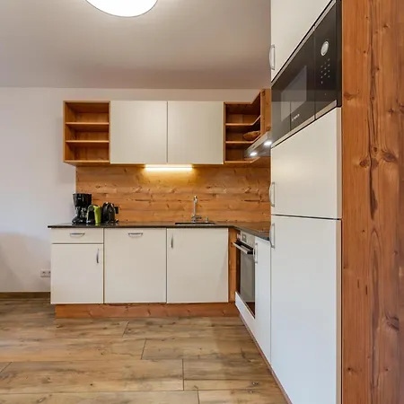 Tauern Mitterwirt 203 *