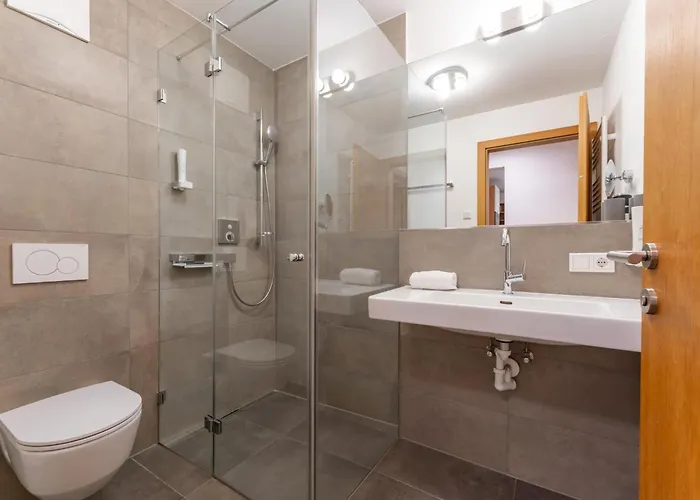 Tauern Mitterwirt 203 *